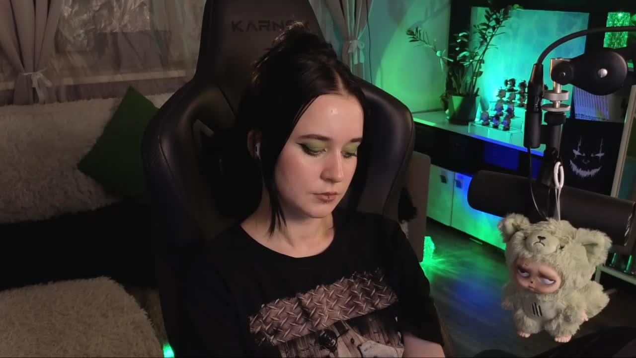 Kira_Li_Lime Adult Chat November 7, 2025