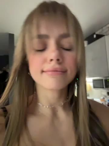 Kylie_Desire Adult Chat November 7, 2025