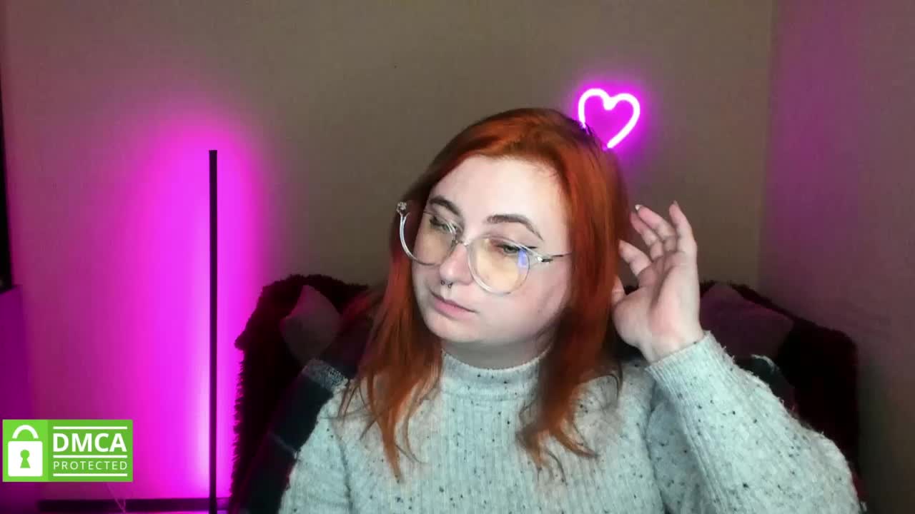 Aliciaredluv Adult Chat November 7, 2025