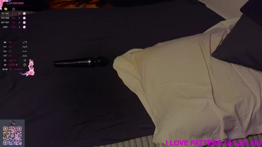 Hollara_Bangg Adult Chat November 7, 2025