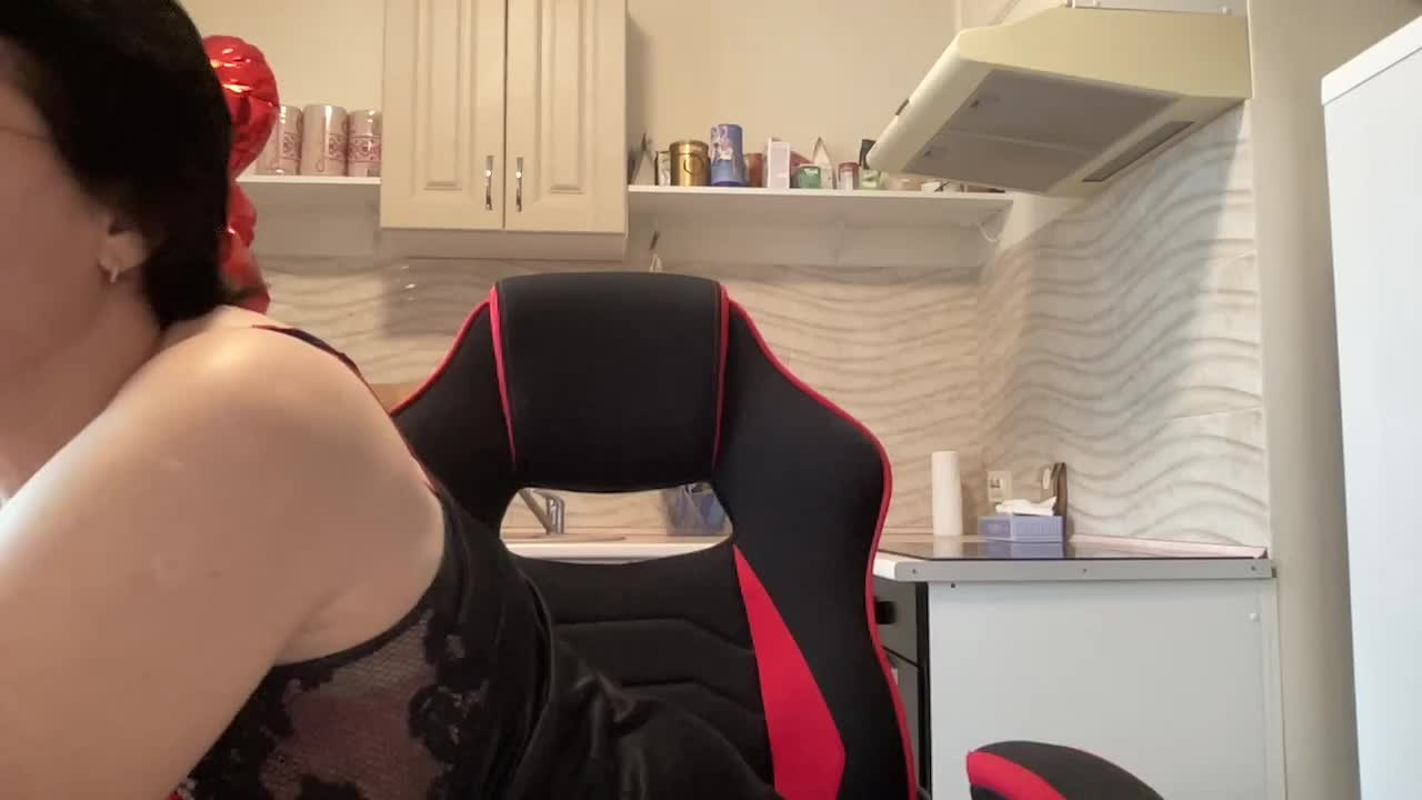 HotMilfPussy Adult Chat November 7, 2025