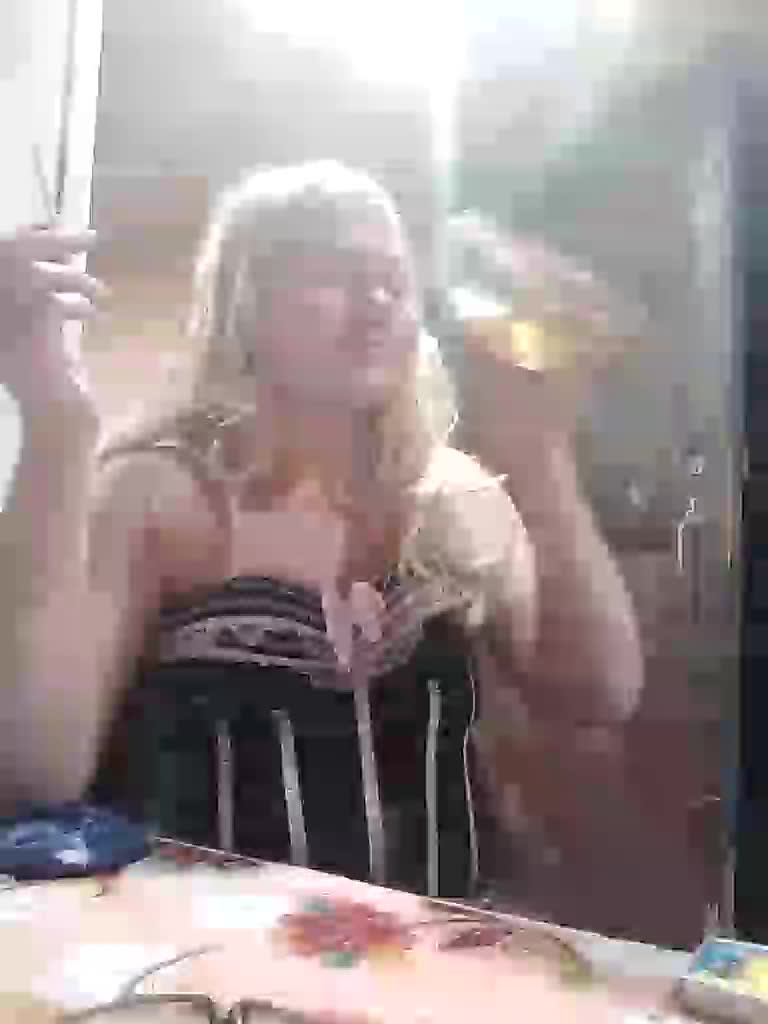 FameLara Adult Chat November 7, 2025