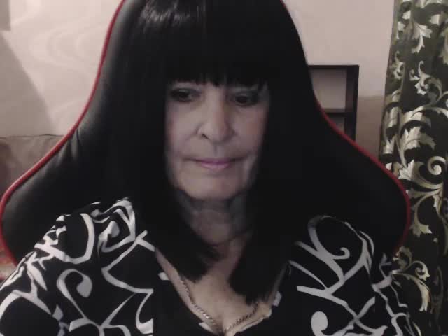 KatarinaGloss Adult Chat November 7, 2025