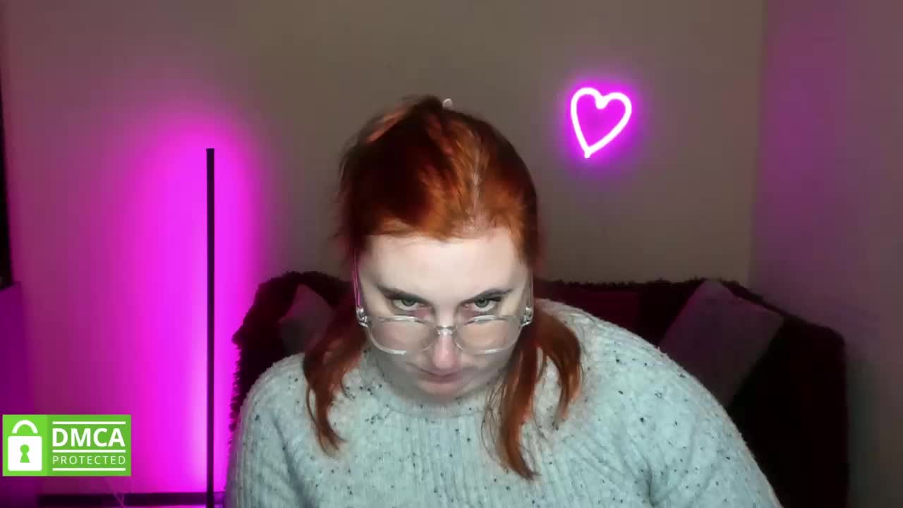 Aliciaredluv Adult Chat November 7, 2025