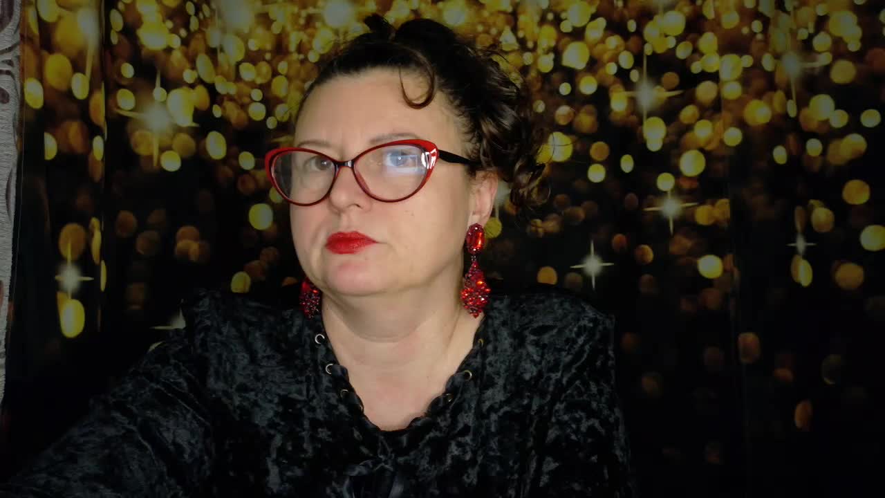 Golden_Lady Adult Chat November 7, 2025