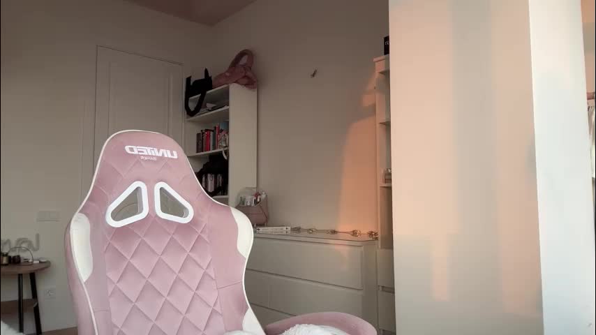 elizabeth_mason_ Adult Chat November 7, 2025