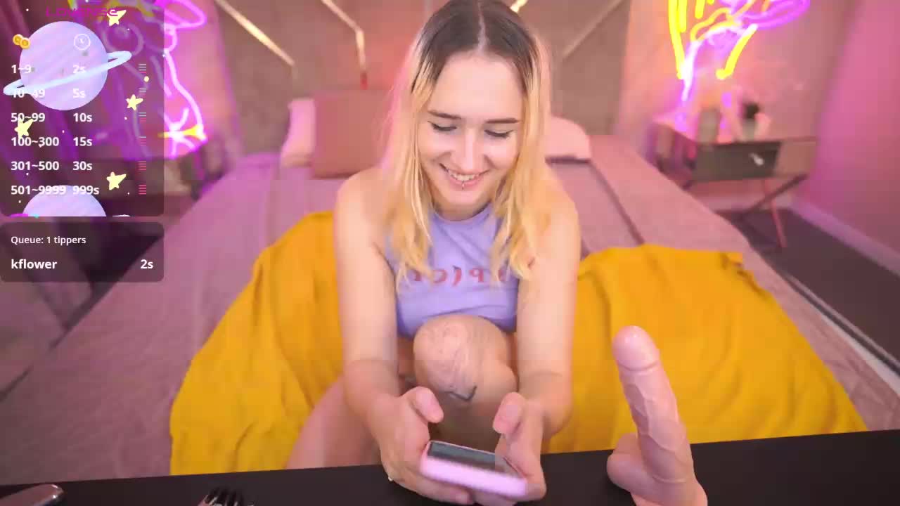 LilElfie Adult Chat November 7, 2025