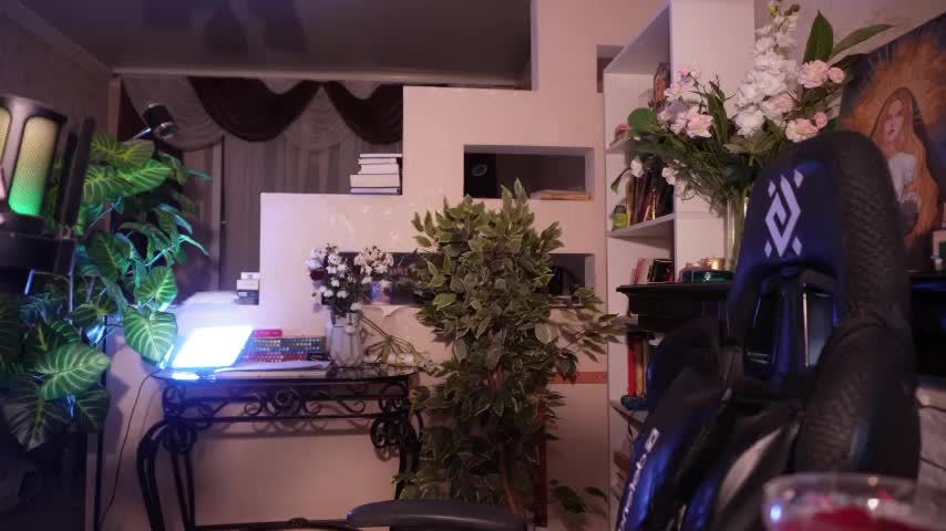 Chriss_Fox Adult Chat November 7, 2025