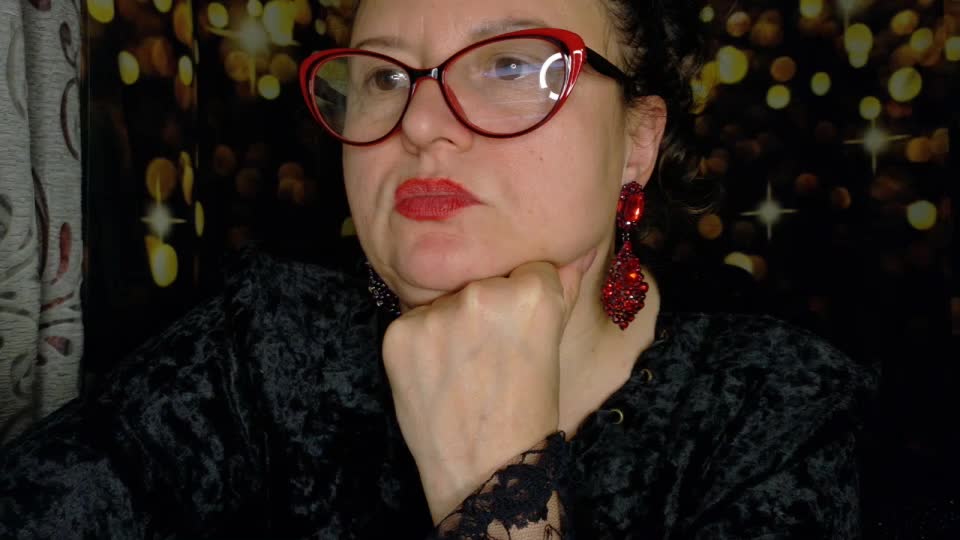 Golden_Lady Adult Chat November 8, 2025