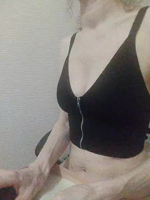 SWeet_Lana_24 Adult Chat November 7, 2025