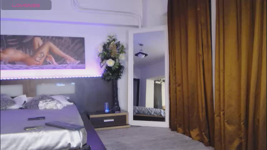 sensualhallie Adult Chat November 8, 2025