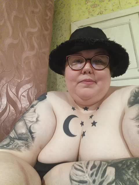 Svetlanka86 Adult Chat November 8, 2025