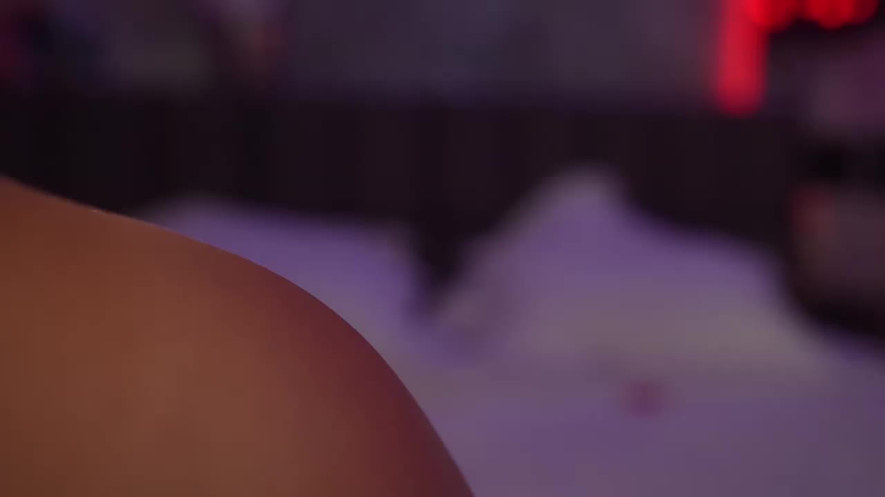 EvaFashionista Adult Chat November 8, 2025