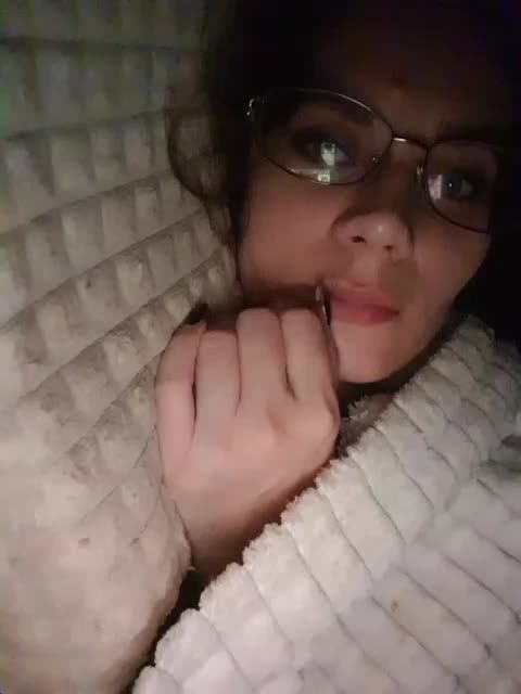 analiMilana Adult Chat November 8, 2025