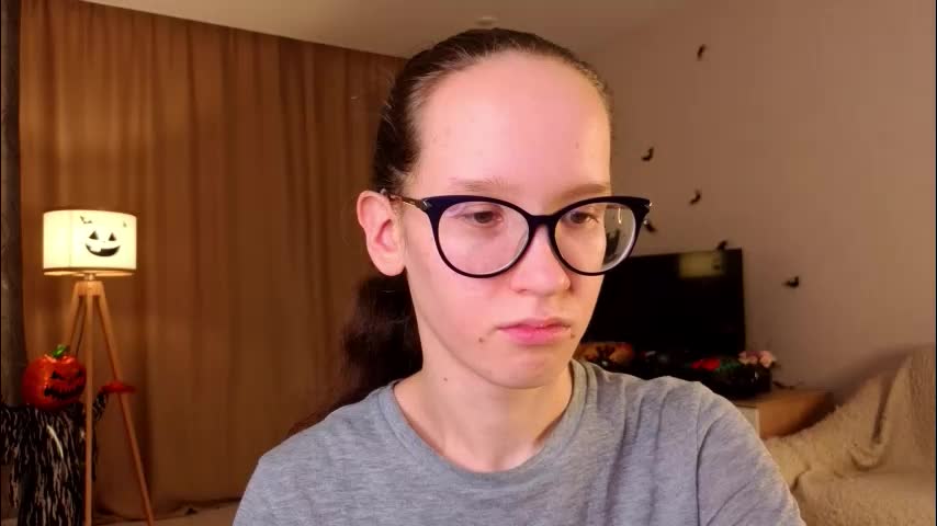 lynettebails Adult Chat November 8, 2025