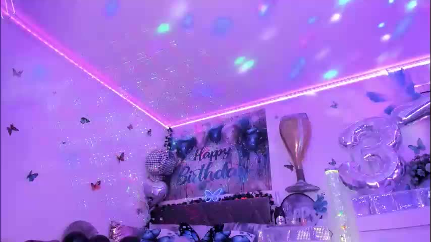 xalexax Adult Chat November 8, 2025