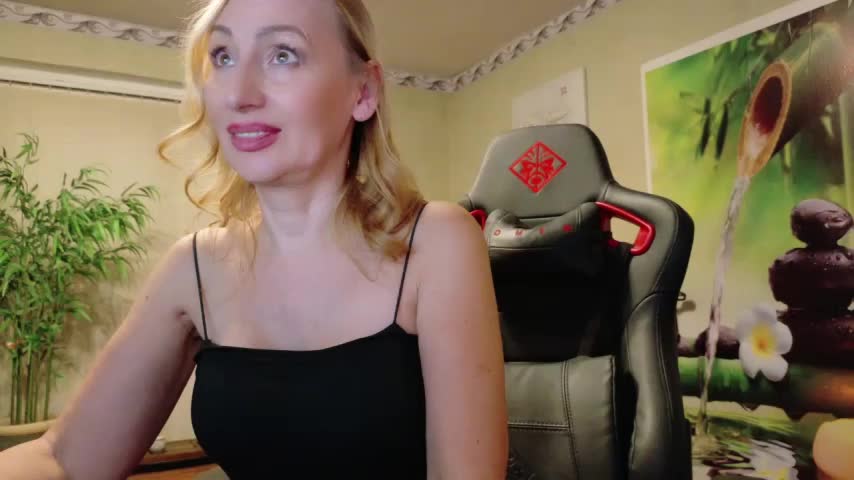 HotLana69 Adult Chat November 8, 2025
