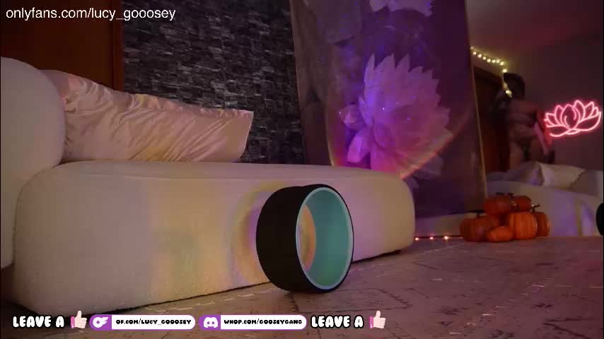 lucy_gooosey Adult Chat November 8, 2025