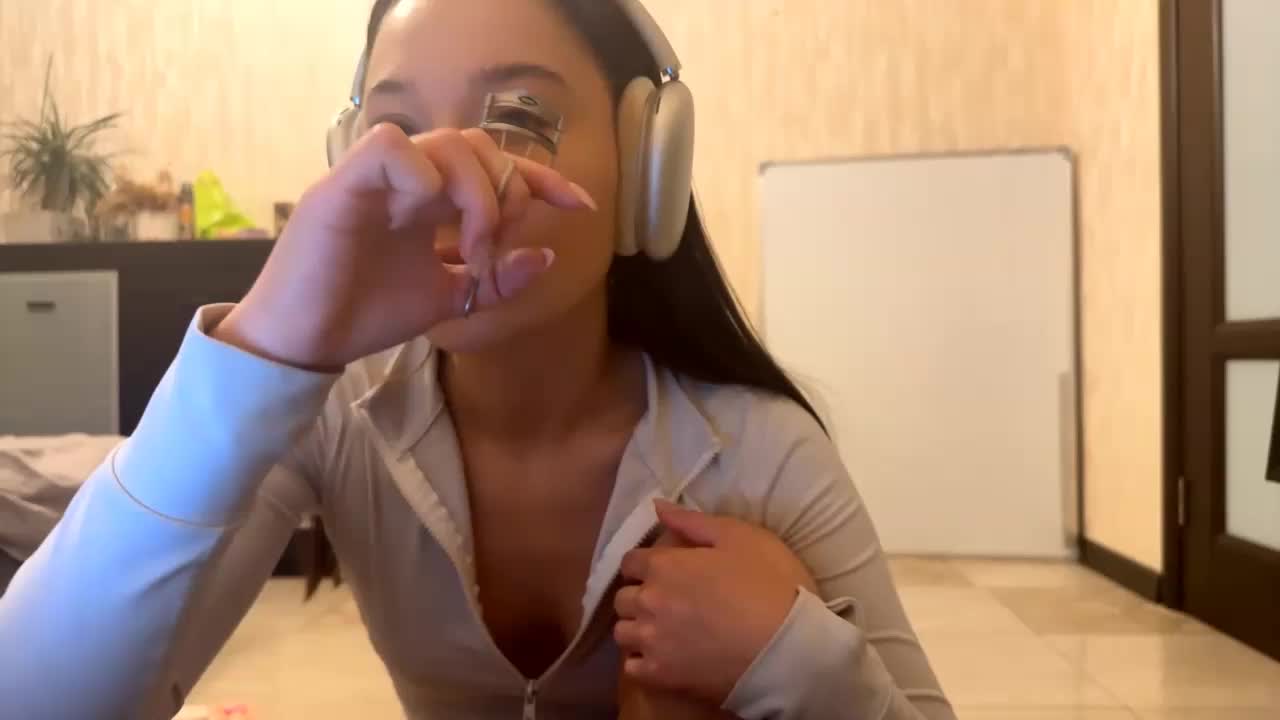 LakishaYanish Adult Chat November 8, 2025