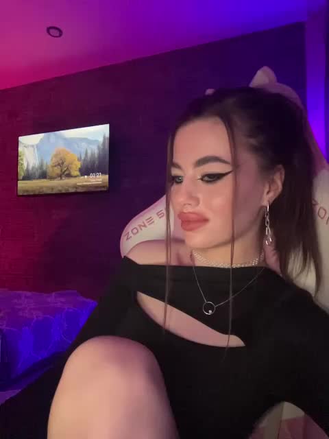 HotGirlEva Adult Chat November 8, 2025