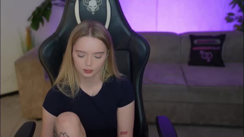 kira0541 Adult Chat November 8, 2025