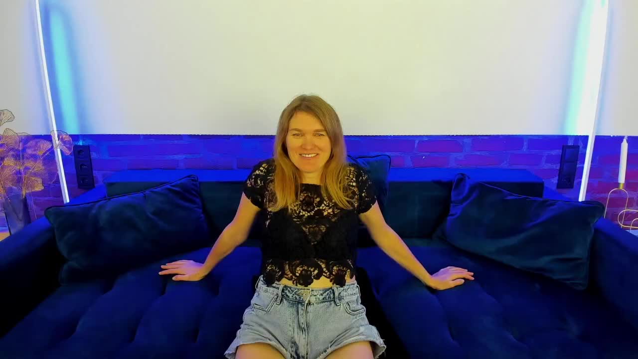 Annabel-xxx Adult Chat November 8, 2025