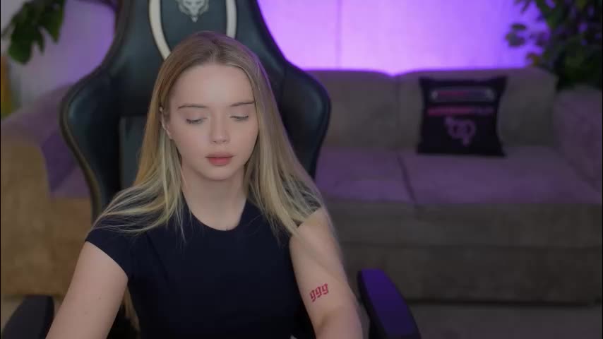 kira0541 Adult Chat November 8, 2025