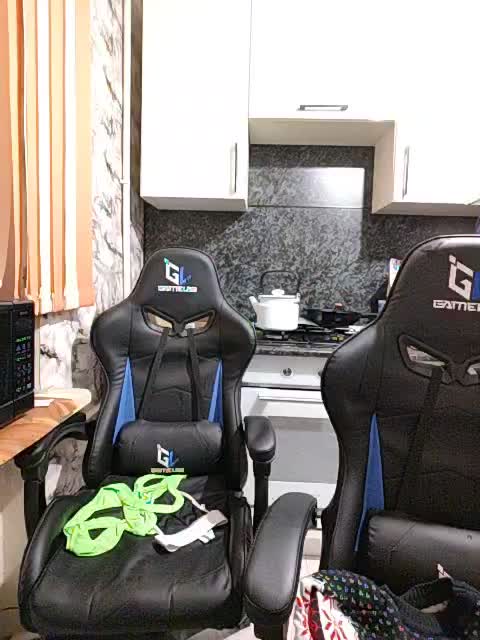 Innokentiy449 Adult Chat November 8, 2025