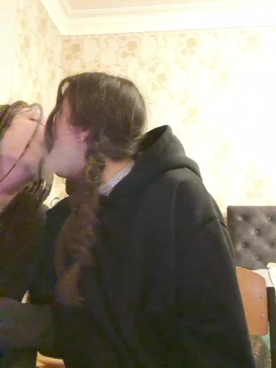 Love_Crew Adult Chat November 8, 2025