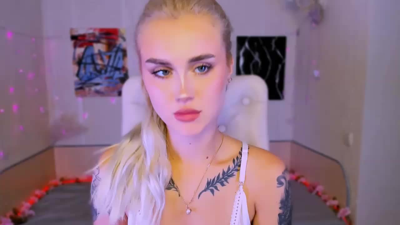 Ravenaaaa Adult Chat November 8, 2025