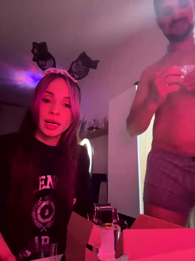 VIP17CoupleDream Adult Chat November 9, 2025