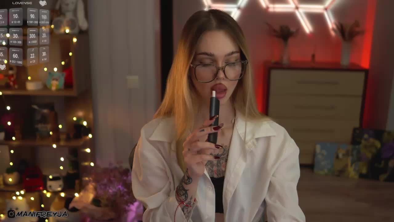 ManiFreyja Adult Chat November 9, 2025