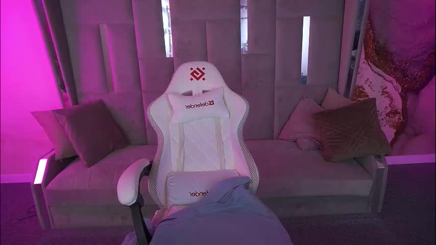 gentleadellee Adult Chat November 9, 2025