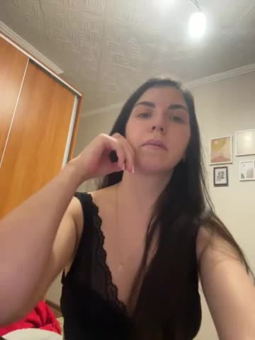 Vika19981 Adult Chat November 9, 2025