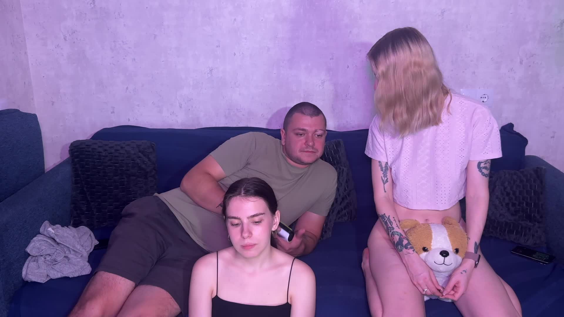 Maliinaa Adult Chat November 9, 2025