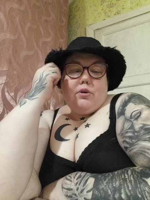 Svetlanka86 Adult Chat November 9, 2025