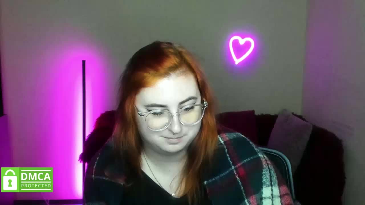 Aliciaredluv Adult Chat November 9, 2025