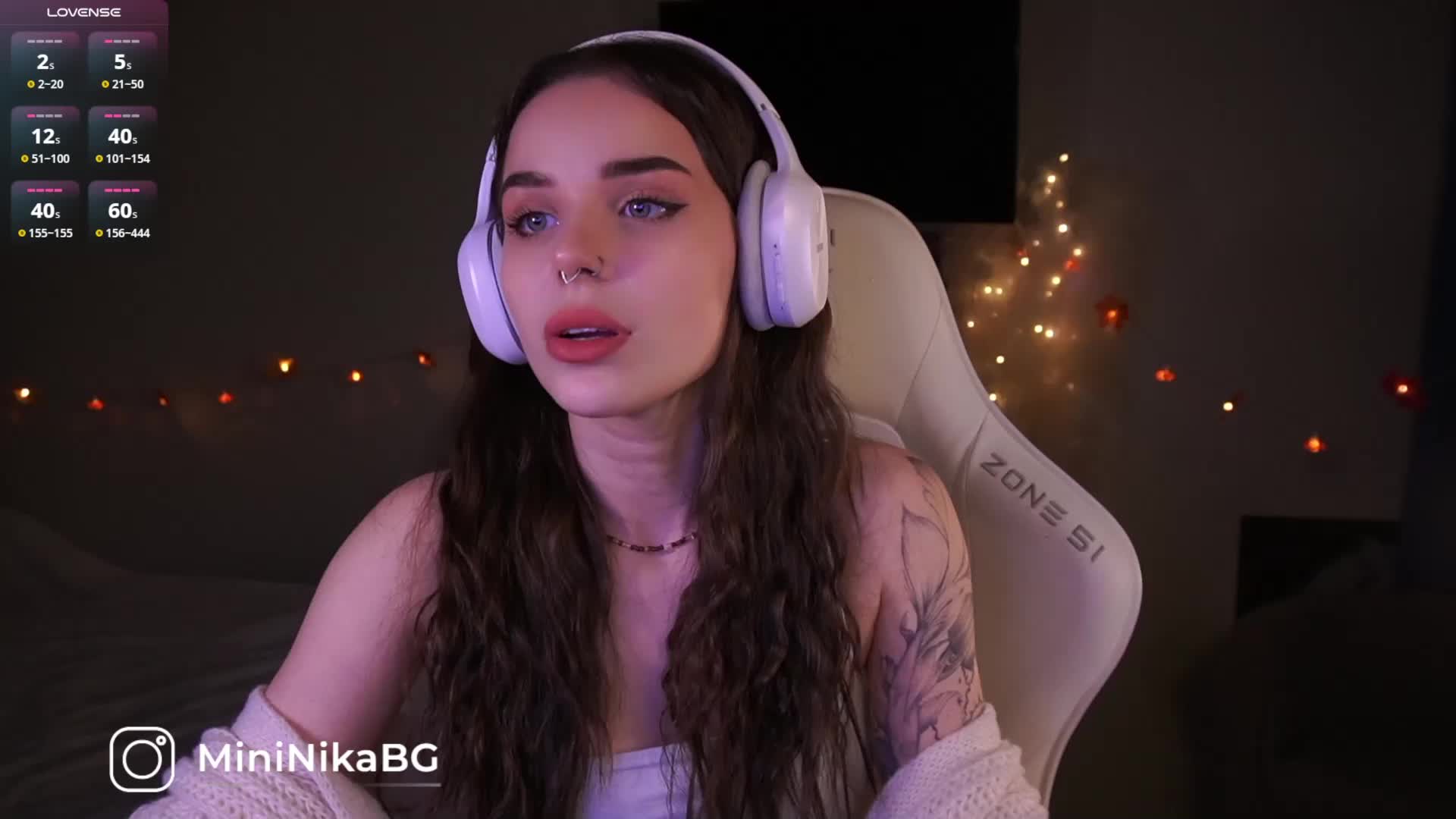 MiniNika Adult Chat November 9, 2025