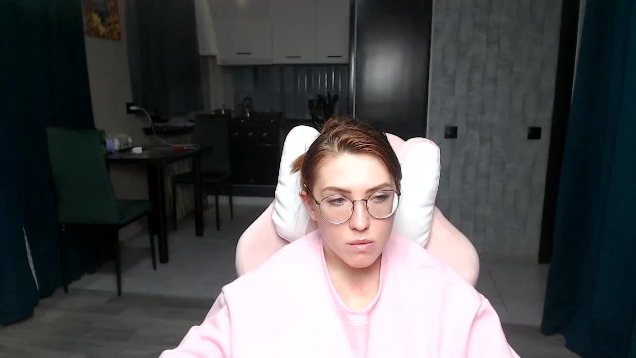 Regimasmile Adult Chat November 9, 2025