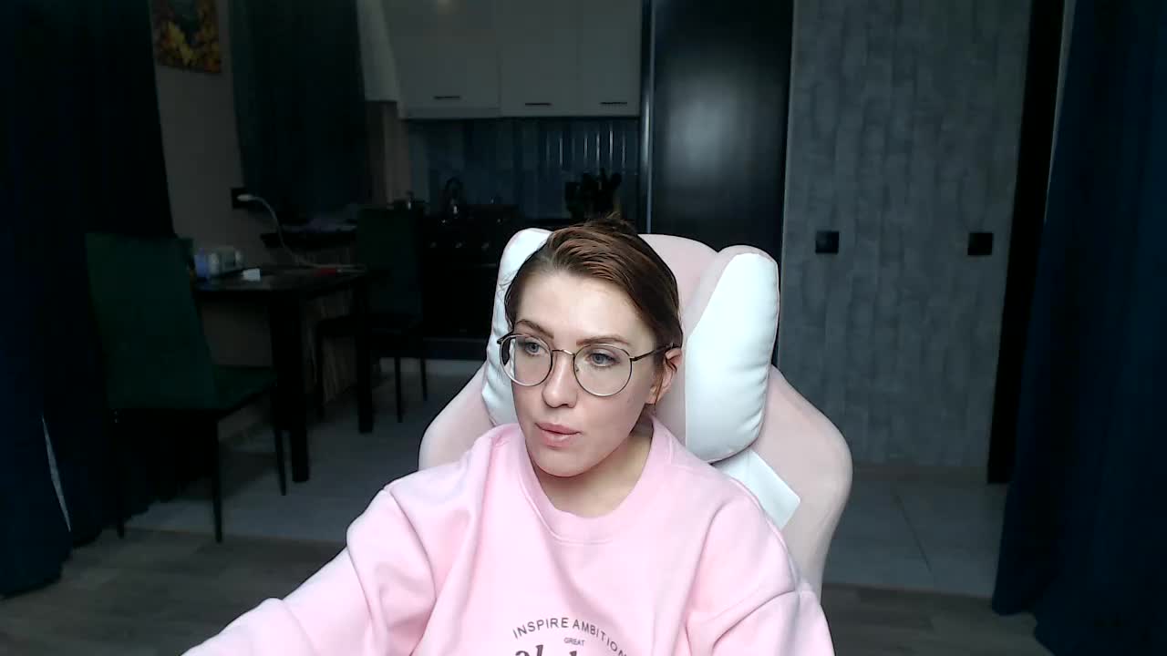 Regimasmile Adult Chat November 9, 2025