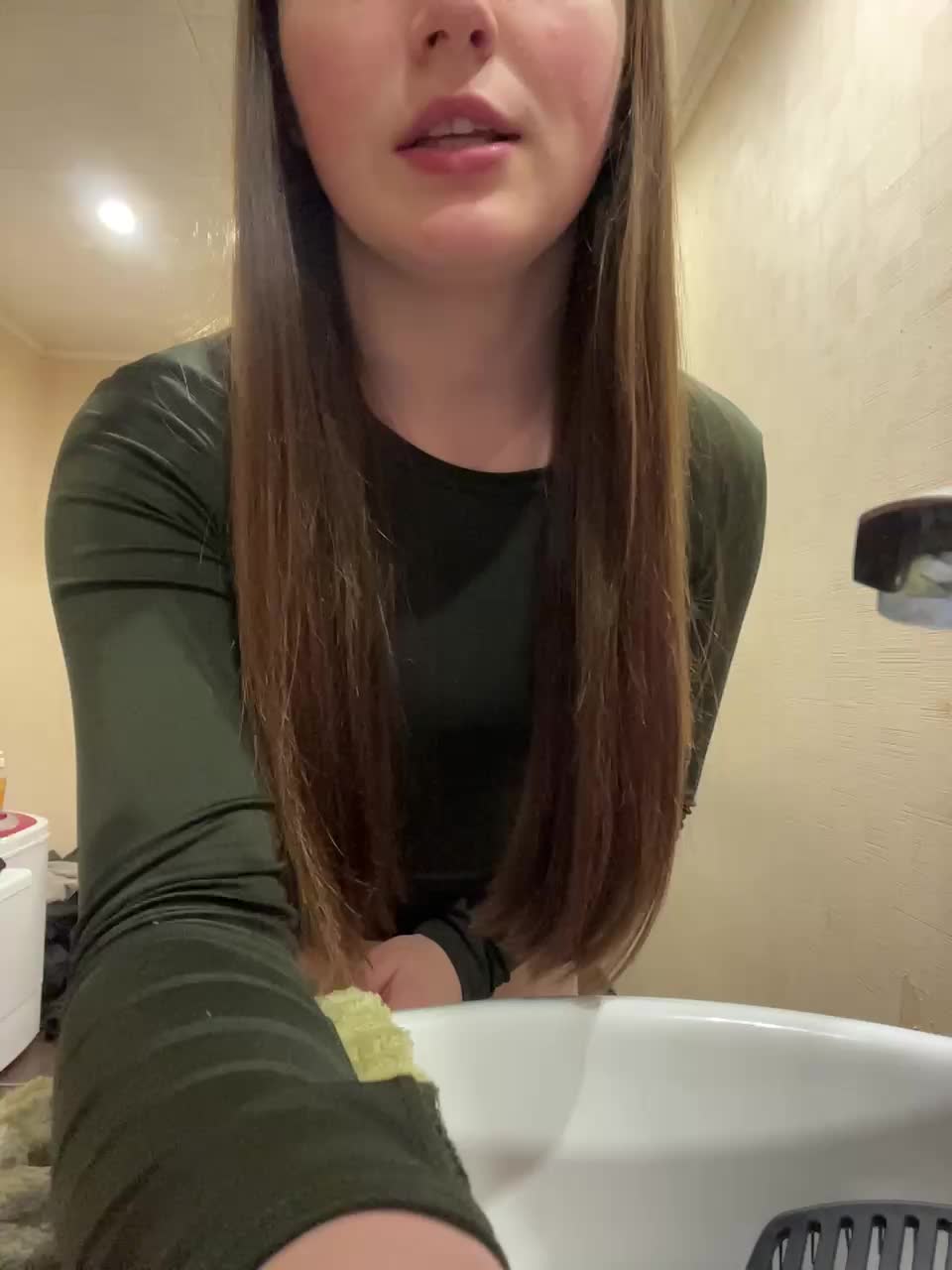 AHAHAC_HAXPEH_B_yHuTa3 Adult Chat November 9, 2025