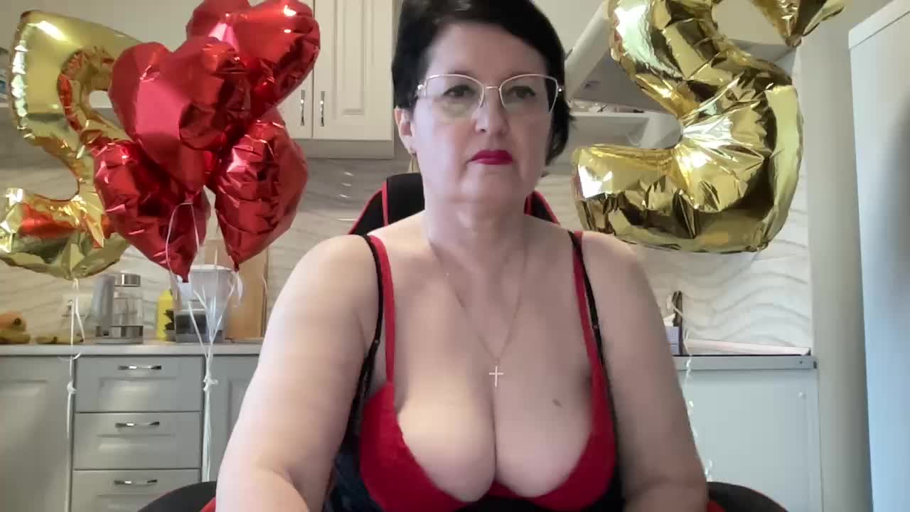HotMilfPussy Adult Chat November 9, 2025