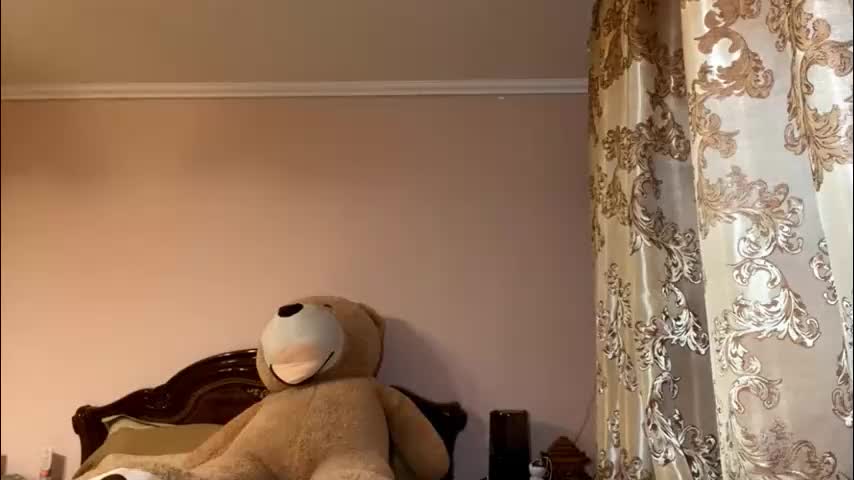 lindabreines Adult Chat November 9, 2025