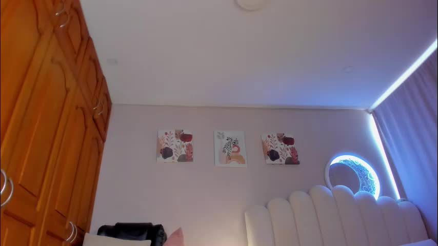 omstudio1994 Adult Chat November 9, 2025