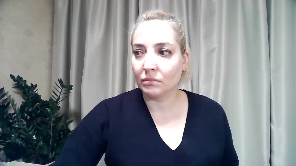 mariska-kiska Adult Chat November 9, 2025