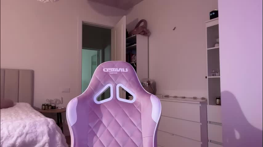 elizabeth_mason_ Adult Chat November 10, 2025