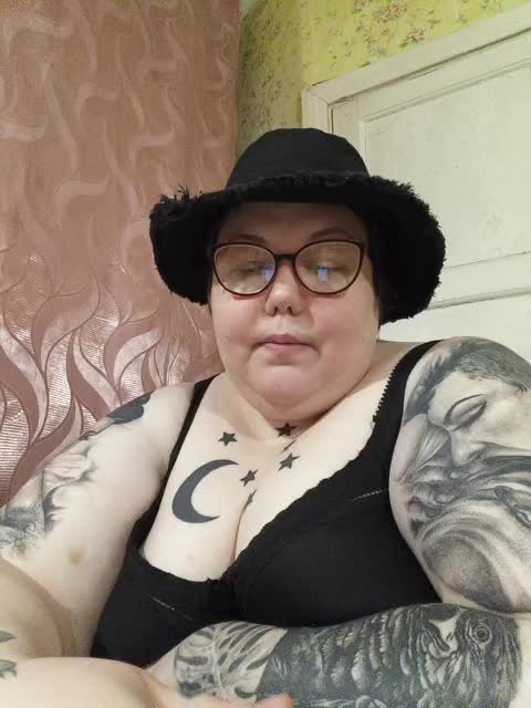 Svetlanka86 Adult Chat November 10, 2025