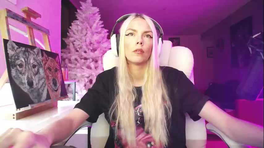 tinykylie Adult Chat November 10, 2025