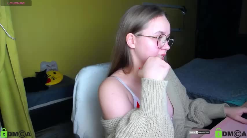 Lilysweet13 Adult Chat November 10, 2025