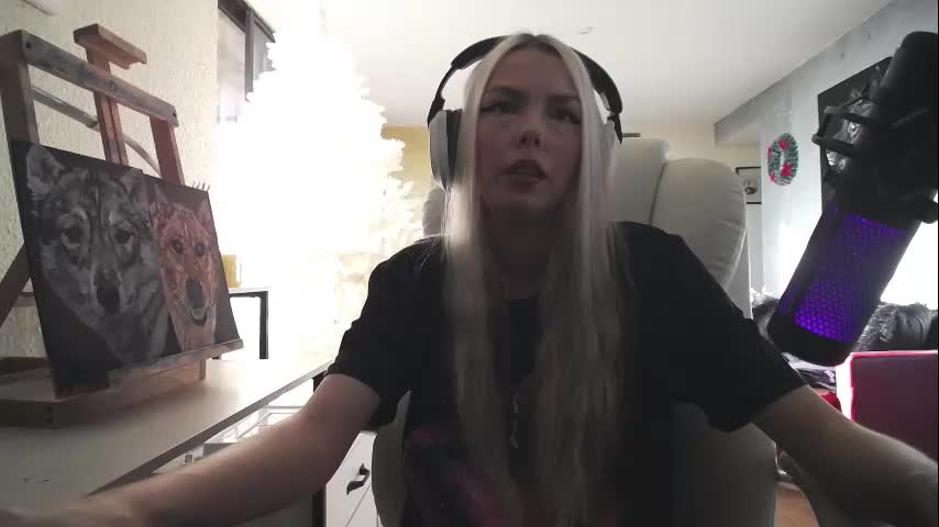 tinykylie Adult Chat November 10, 2025